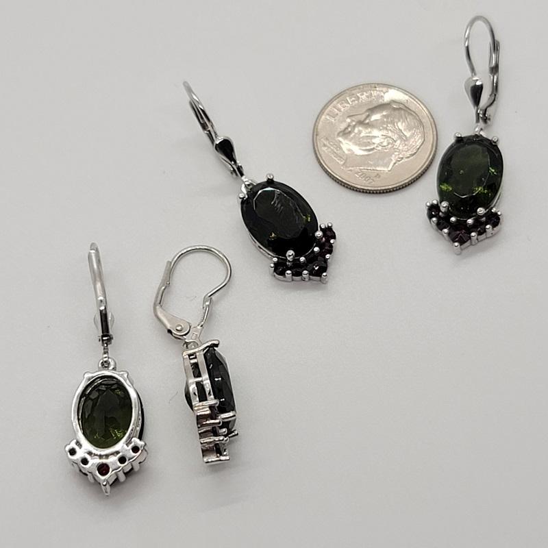 Earrings, Moldavite Oval Facets w/garnet crown SS