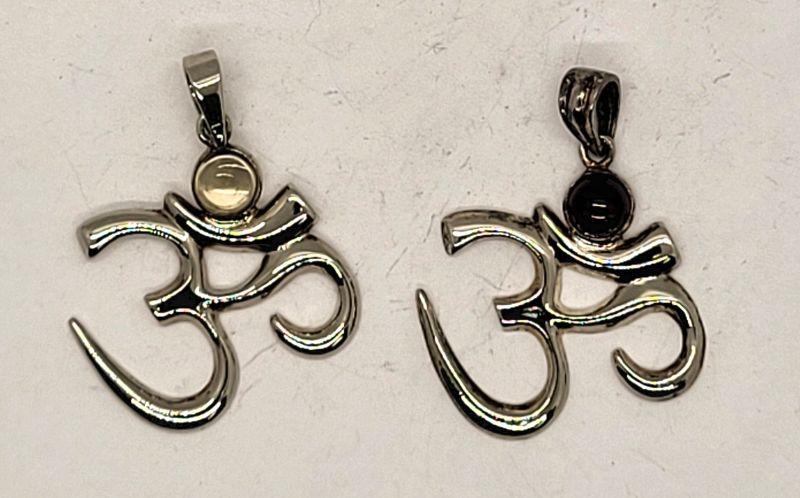 Pendant, Ohm Symbol
