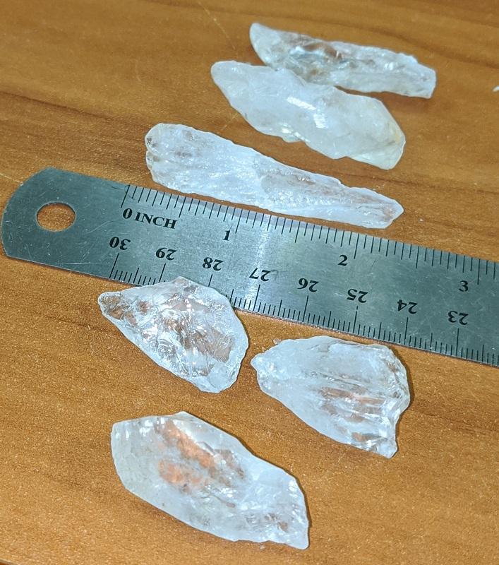 QUARTZ/CLEAR - ROUGH POINTS