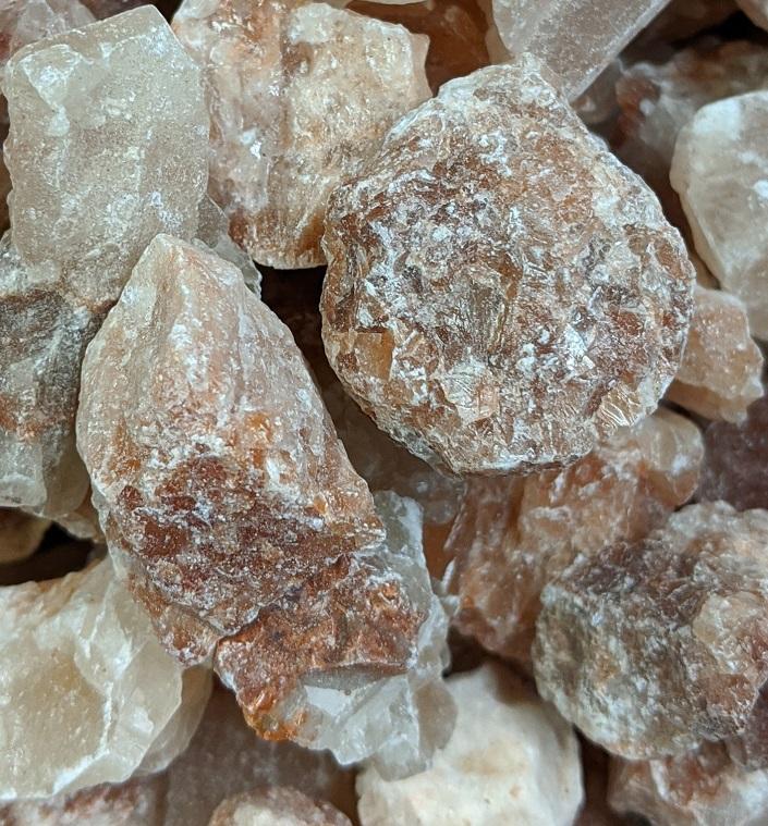 CALCITE/RED - ROUGH  SM 1/2-1 1/2in.